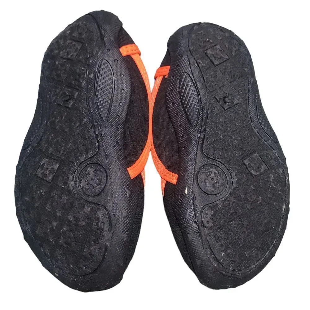 Bundle unisex water shoes xl (11-12)